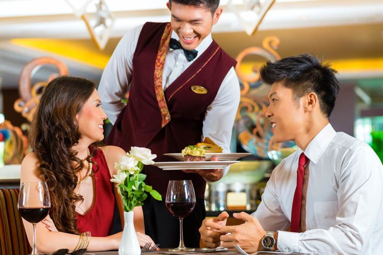 Training Restaurant Servers for Success